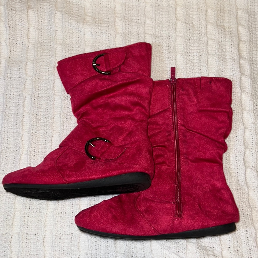 Big Girls Size 3 Fuschia Faux Suede Slouch Boots